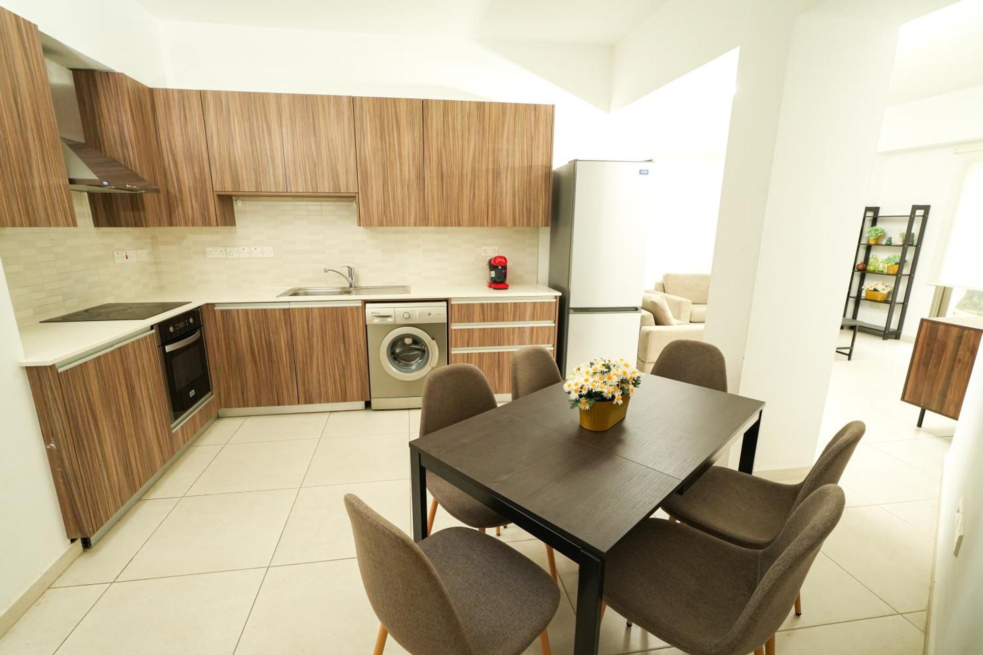 Halcyon Central Apartment Larnaca Luaran gambar